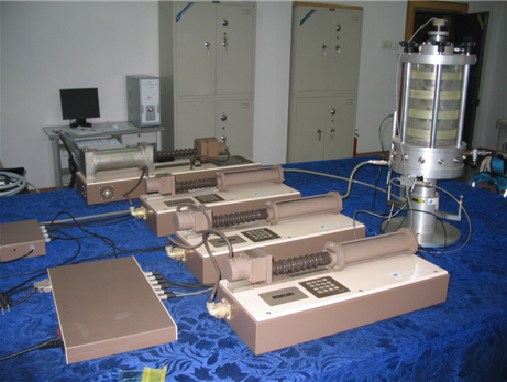 解放军后勤工程学院UNSAT非饱和土三轴仪+STDTTS标准应力路径三轴仪